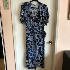 & Other Stories Blue Navy Blue White Floral Wrap Midi Dress Casual Size 4